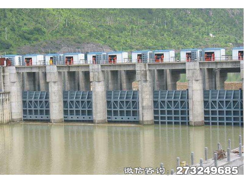 珲春拦水大坝闸门